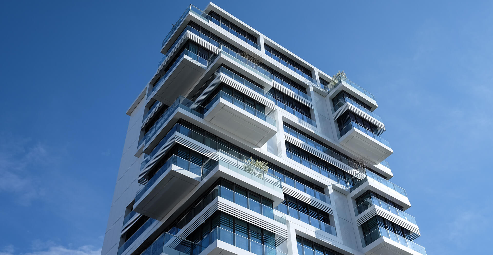 Yenilik&ccedil;i yazılımlarımızla işinizin potansiyelini artırın. &Ouml;zg&uuml;n &ccedil;&ouml;z&uuml;mlerimizle rekabet avantajı elde edin ve m&uuml;şterilerinizi etkileyin.